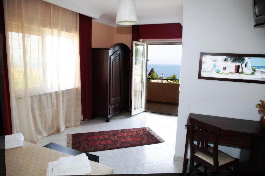 Bed And Breakfast Casagalez Santa Domenica  Pokój zdjęcie
